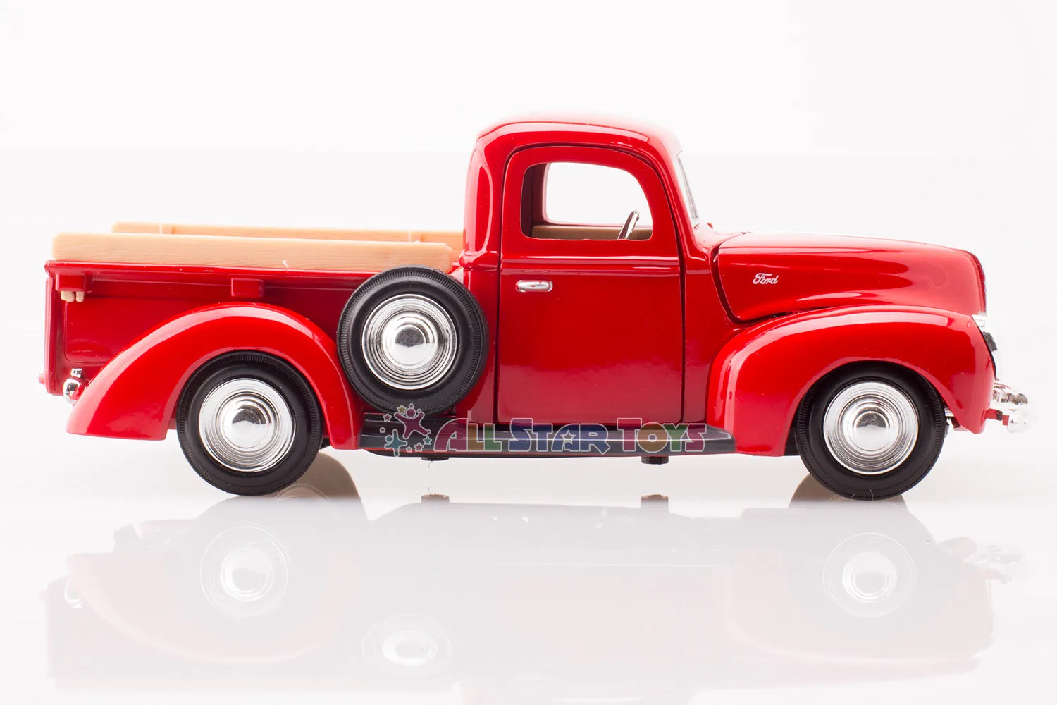 1940 Ford Pickup 1:24 Scale Diecast Model MotorMax73234