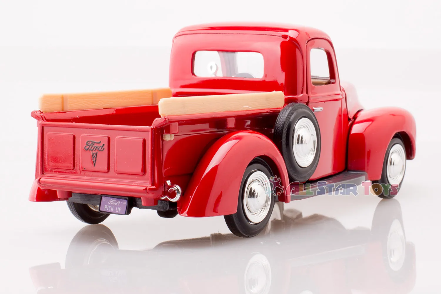 1940 Ford Pickup 1:24 Scale Diecast Model MotorMax73234