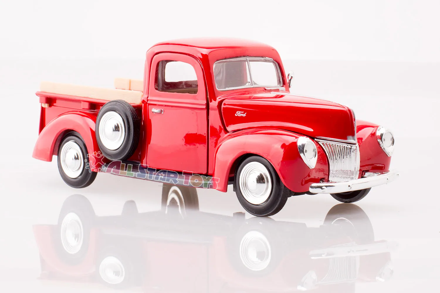 1940 Ford Pickup 1:24 Scale Diecast Model MotorMax73234