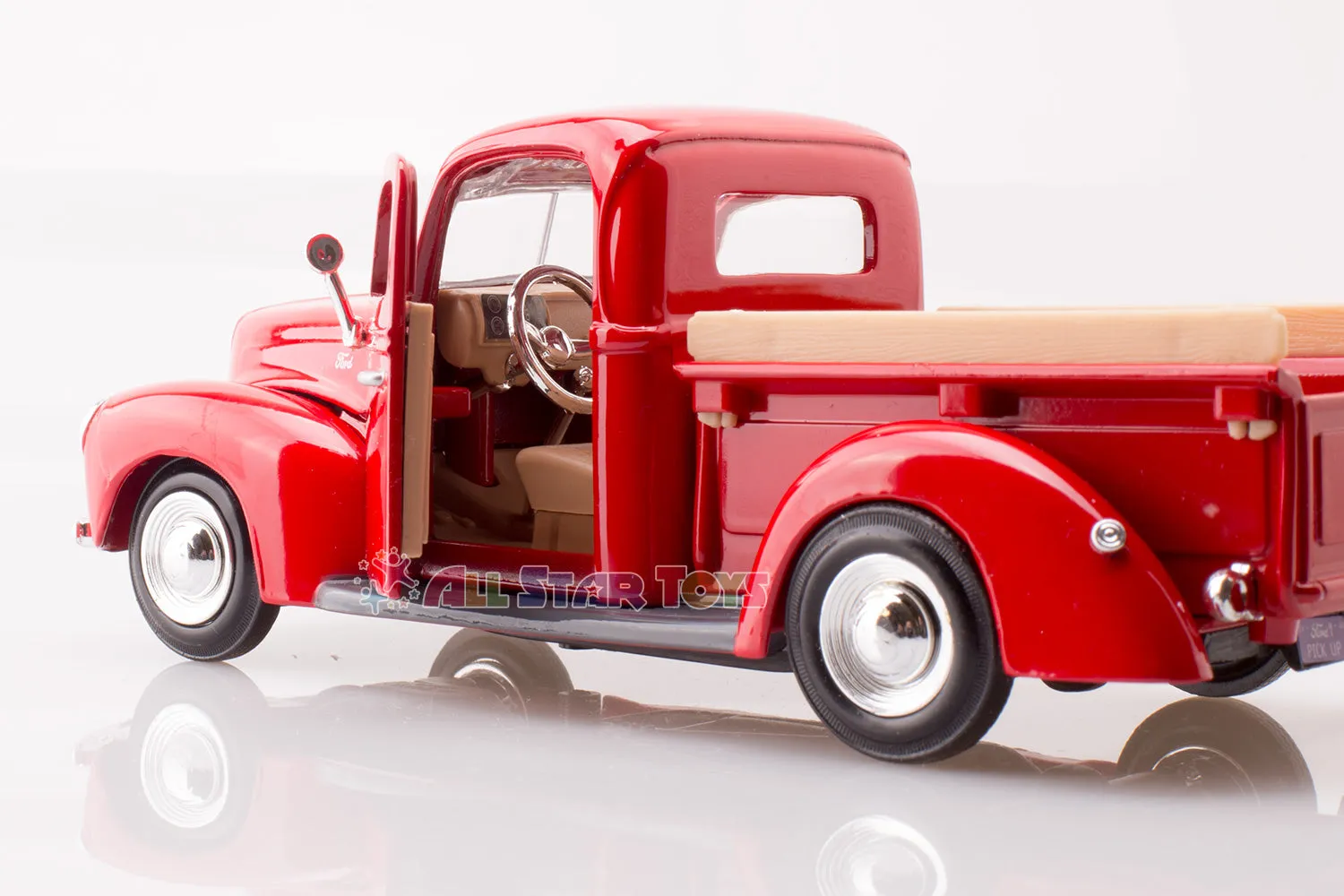 1940 Ford Pickup 1:24 Scale Diecast Model MotorMax73234