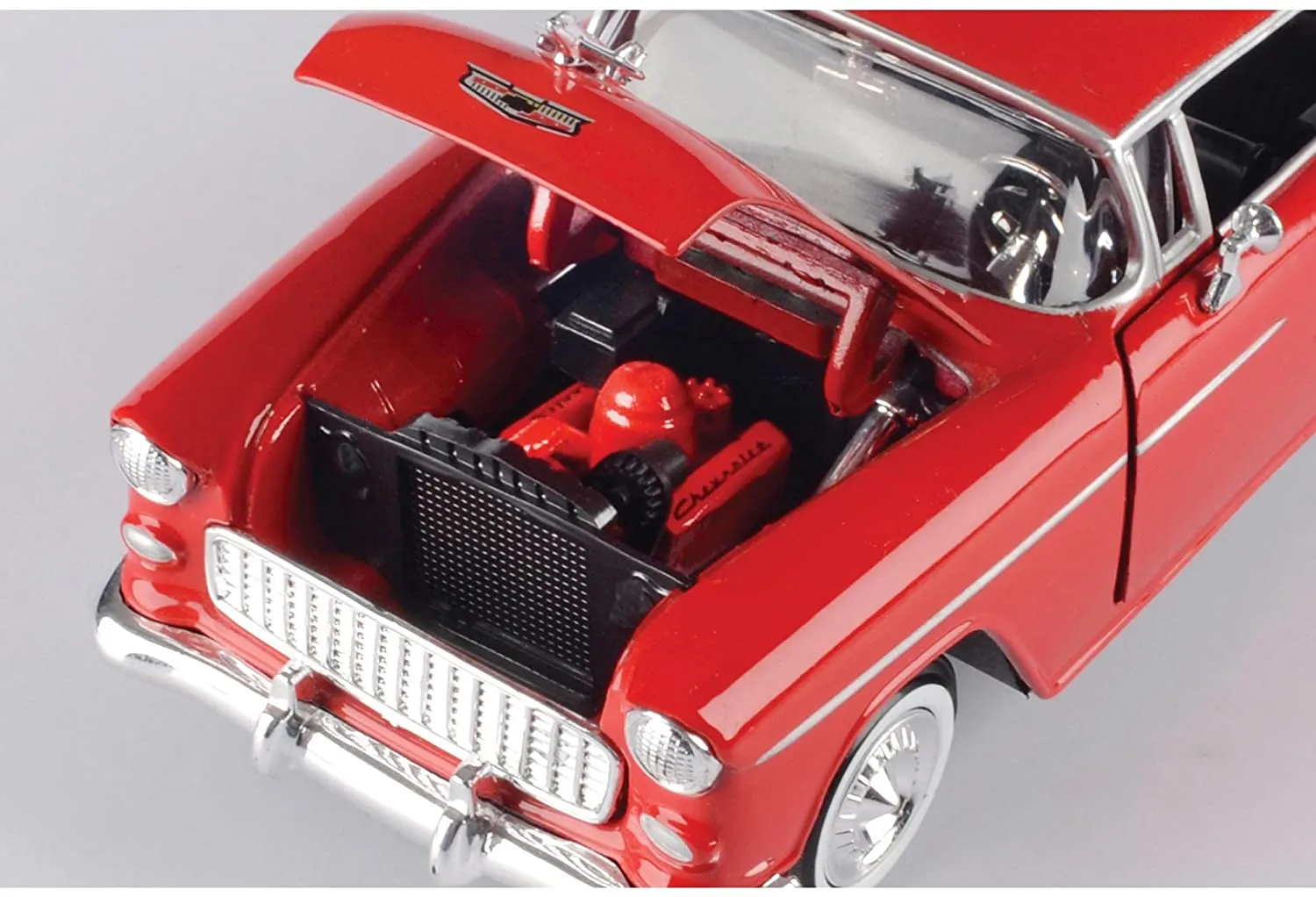 1955 Chevrolet Bel Air 1:24 Diecast Model Motormax 73229
