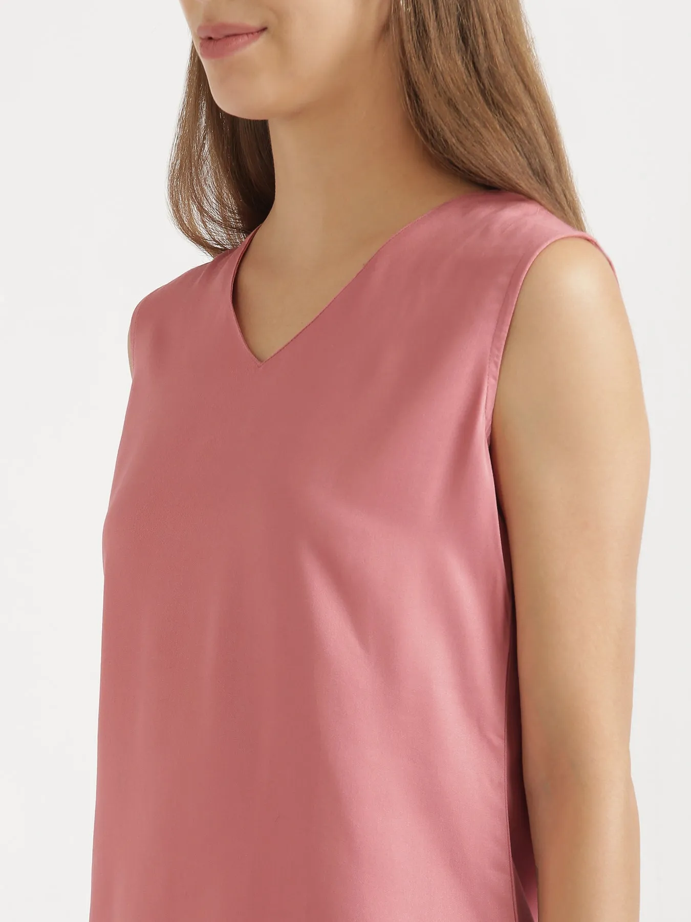 Rose V-Neck Sleeveless Top