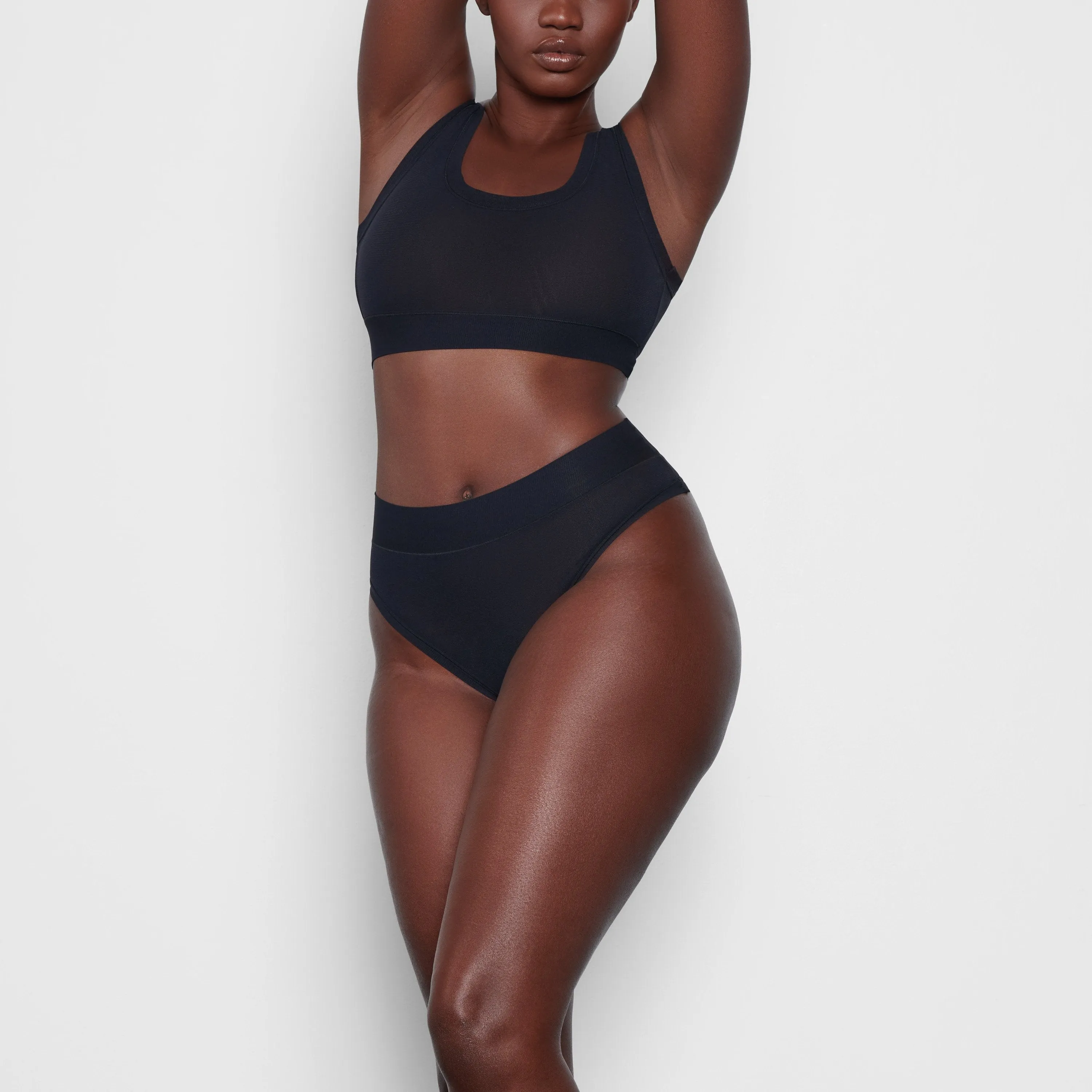 SUMMER MESH THONG | ONYX