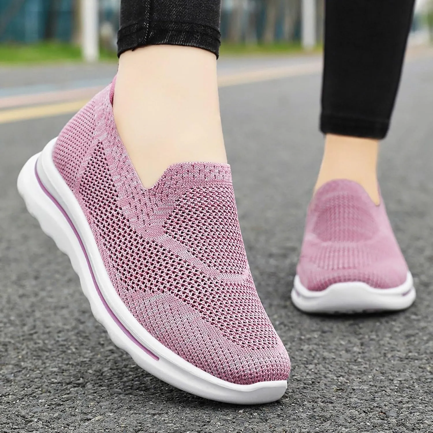 Women's Slip on Walking Shoes Memory Foam Non Slip Comfortable Running Shoes Breathable Gym Workout Shoes Ladies 2024 Fashion Sneakers
